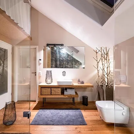 מלון Historisches Rittergut Hexenburgbeidresden Nahe Sachsische Schweiz, Dresden - Mit Badeteich