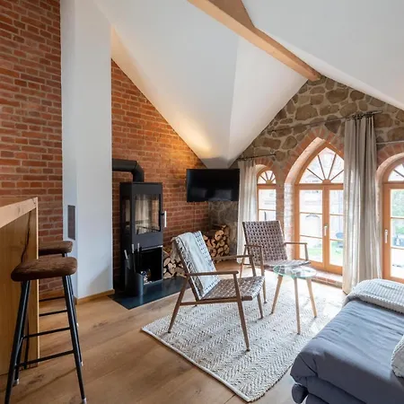 Historisches Rittergut Hexenburgbeidresden Nahe Sachsische Schweiz, Dresden - Mit Badeteich *